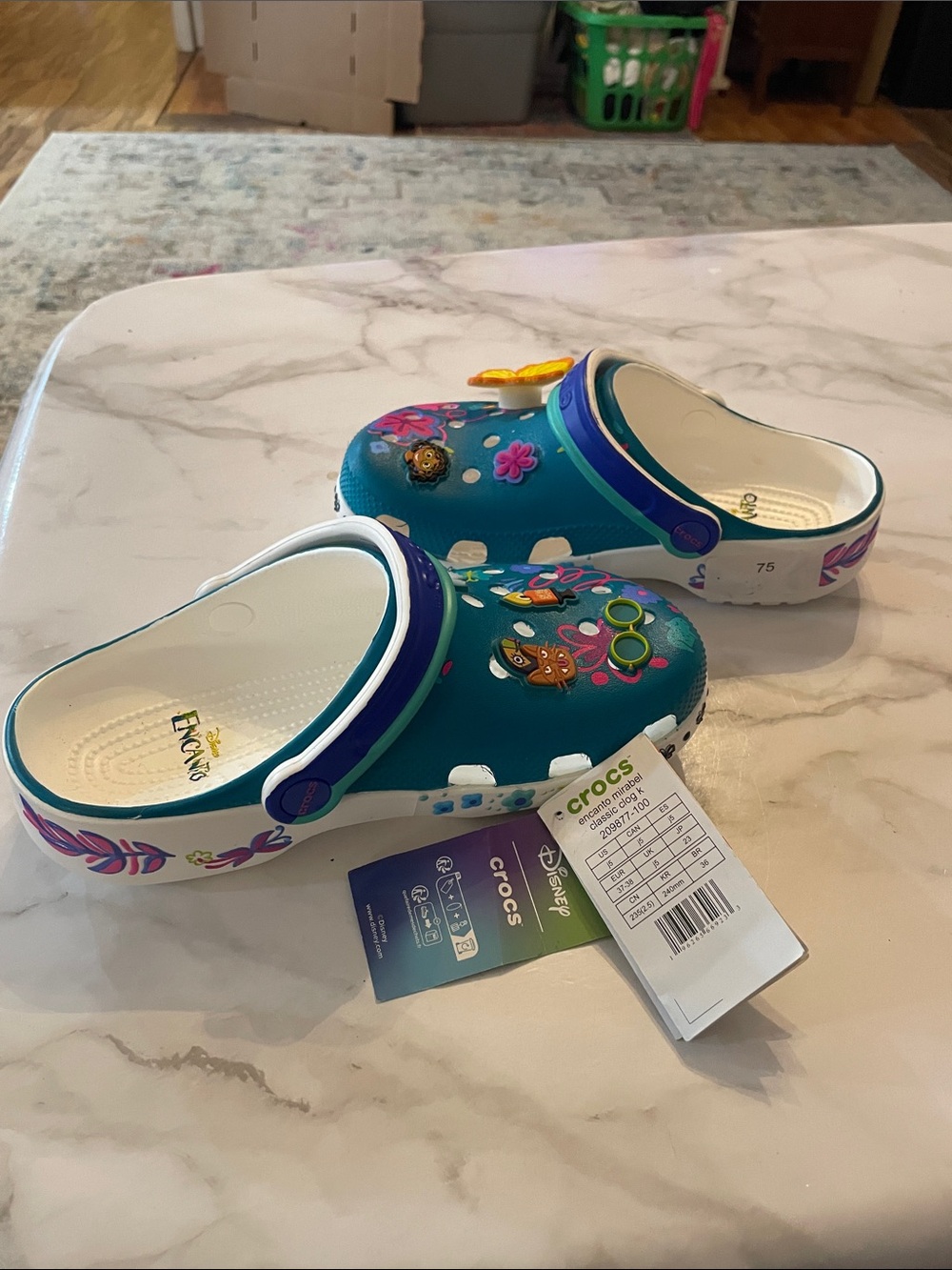 Crocs